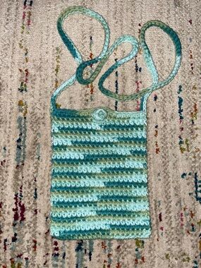 Crochet crossbody bag